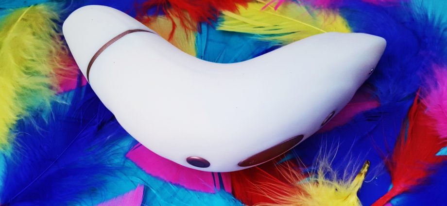 Charging the Pink B.O.B Lust Silicone Rechargeable Wand
