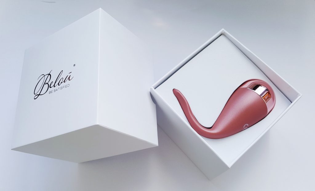 Image of the Belou Vibro-Bullet Packaging. A cuboid white box with Belou written on lid.